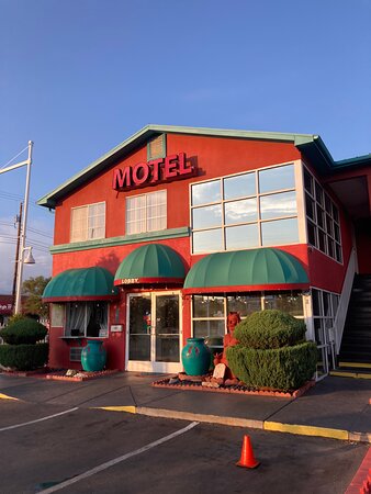 Sandia Peak Inn Old Town ABQ, a Howard Johnson by Wyndham-浴室