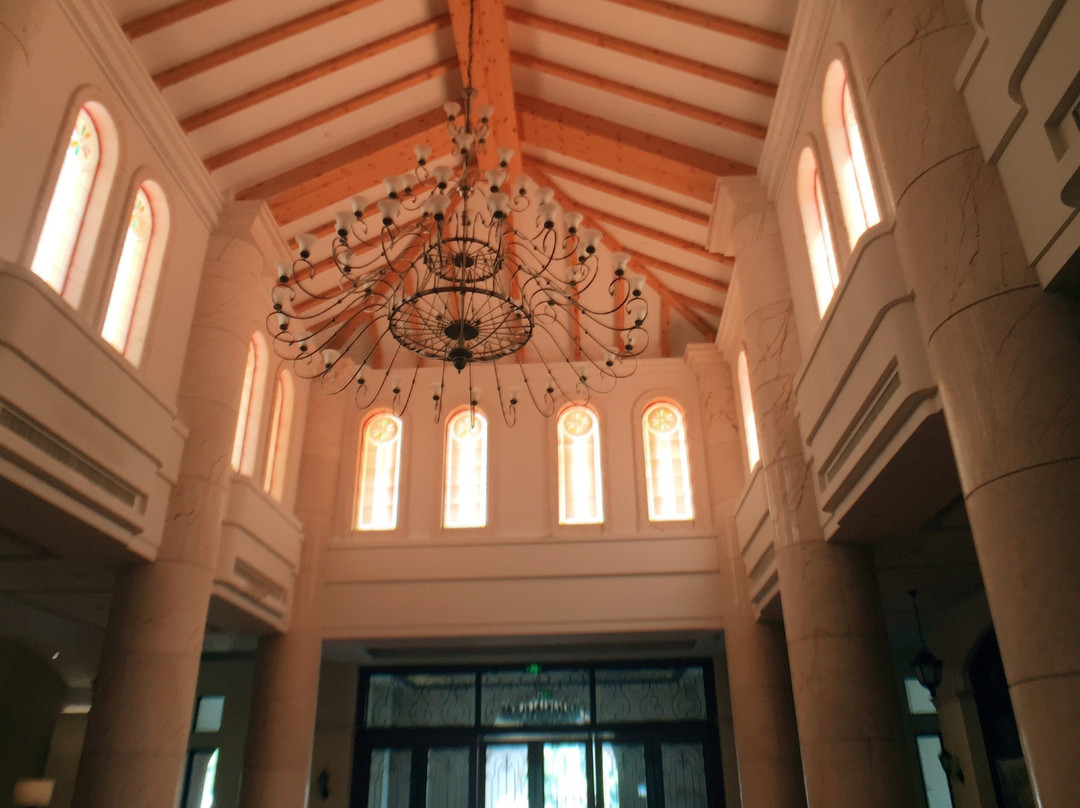 招商卡达凯斯美伦山庄主图