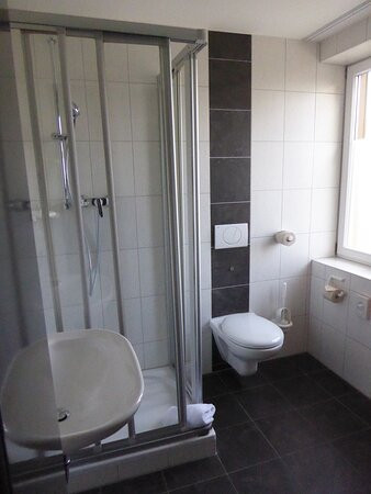 伊库恩酒店主图