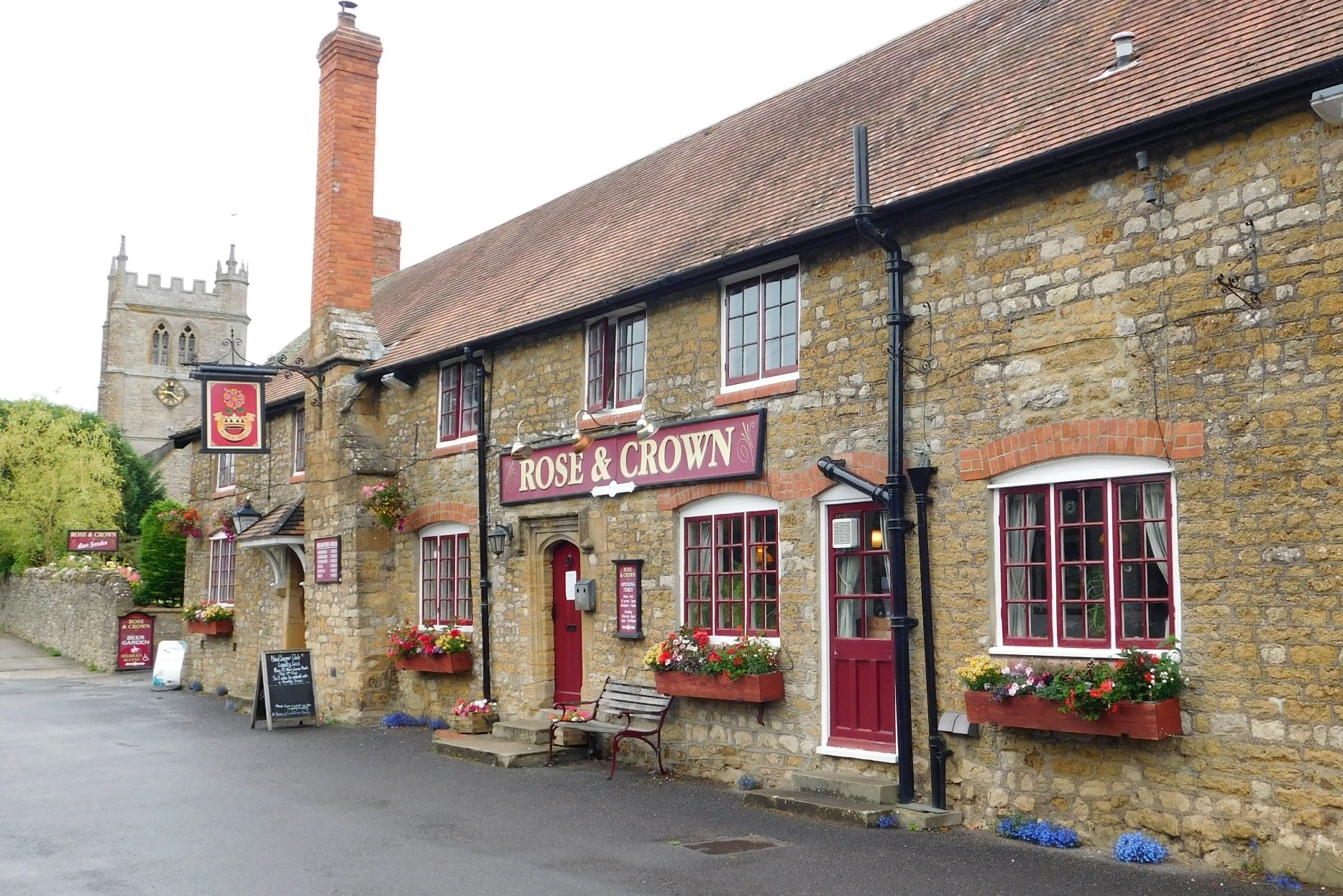 The Rose and Crown Inn-浴室