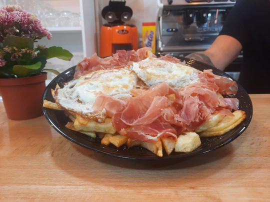 Hortsavinya餐馆和美食-Bar Ba's