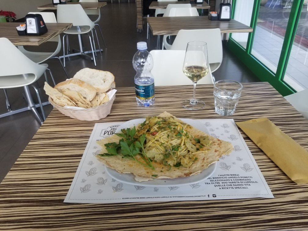 Telti餐馆和美食-Aros Caffè