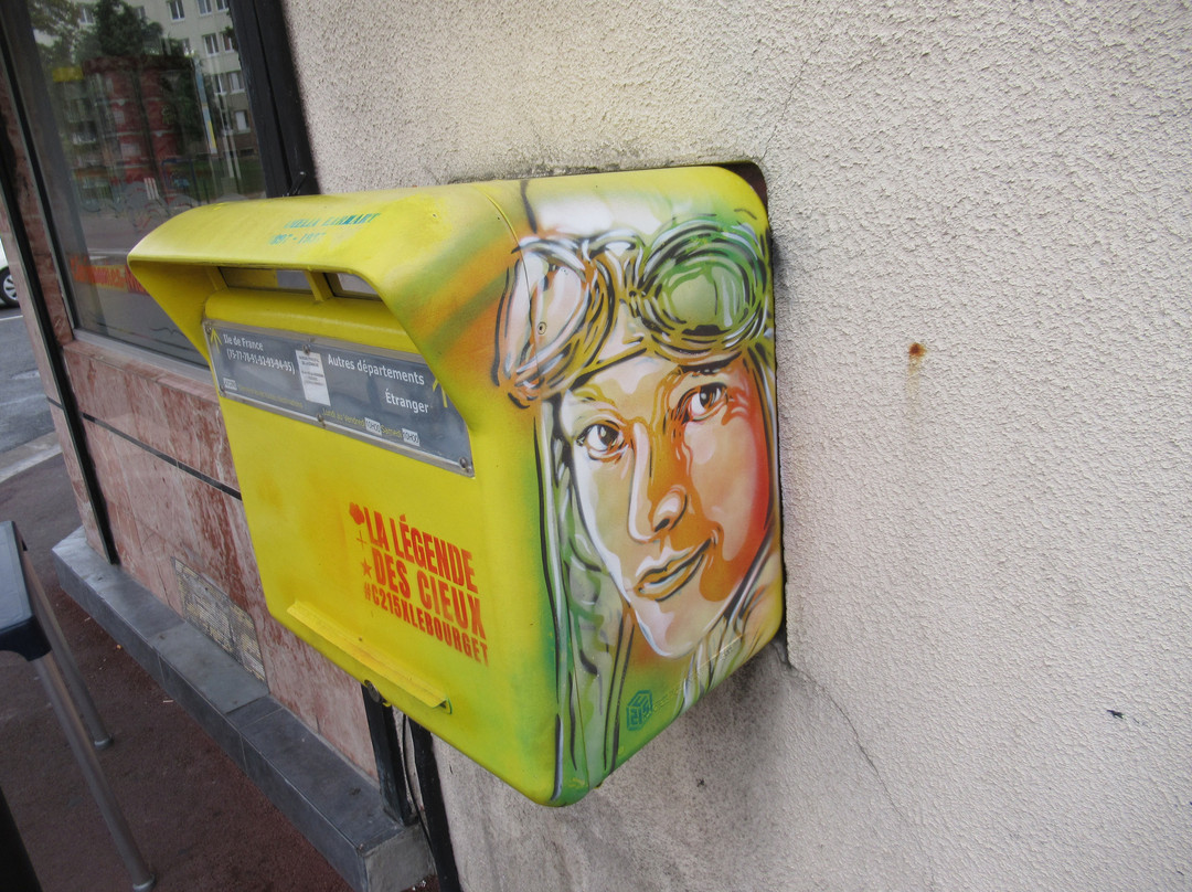 Fresque "Amélia Earhart"