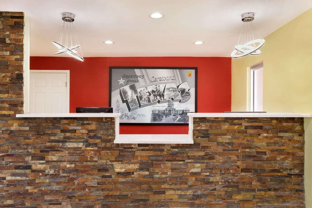 Super 8 by Wyndham Corsicana主图