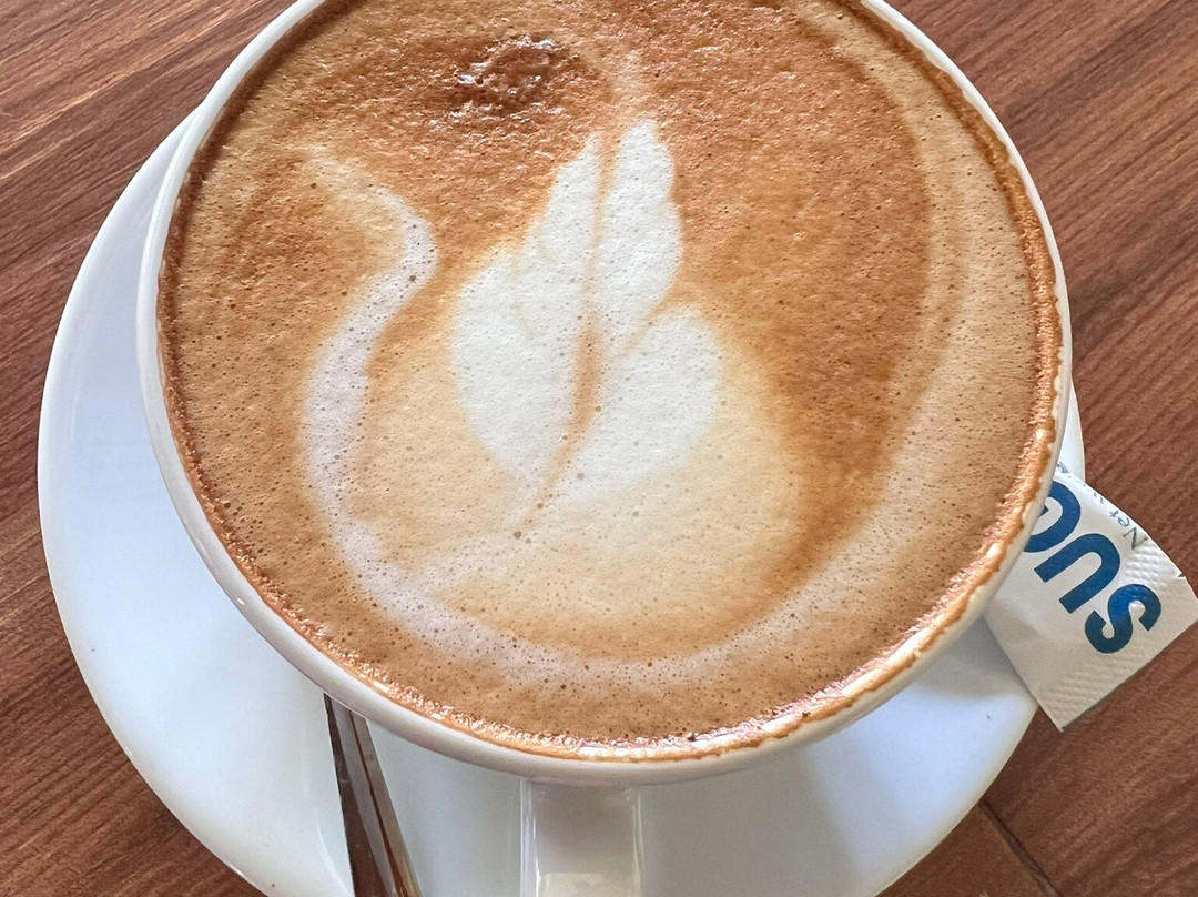 SomPhamit Restaurant and Coffee