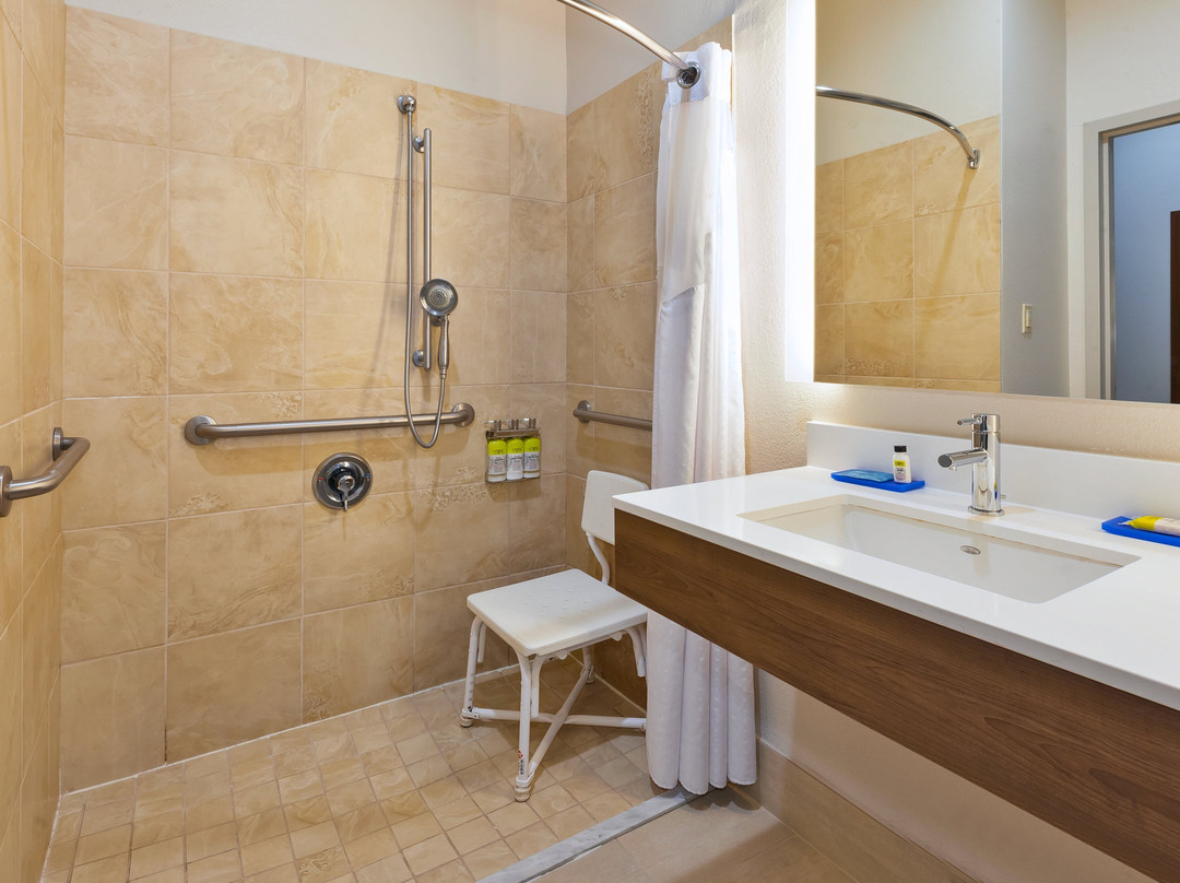 Holiday Inn Express & Suites Dayton South Franklin By IHG主图