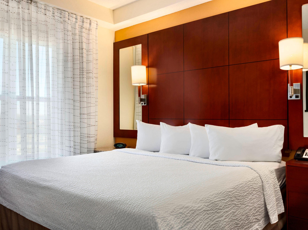 Residence Inn by Marriott Greensboro Airport主图