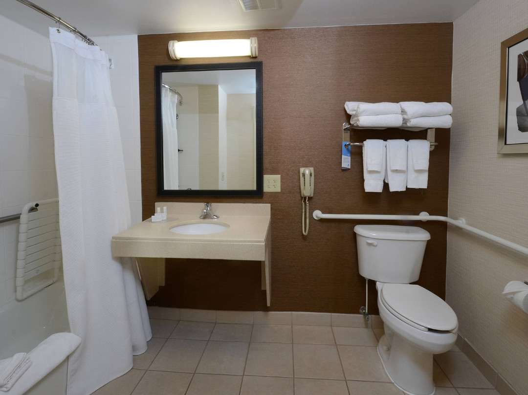 Fairfield by Marriott Inn & Suites Roanoke Hollins/I-81主图