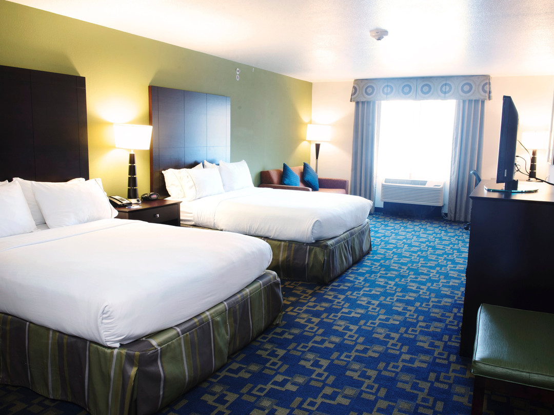 Holiday Inn Express & Suites Urbandale Des Moines By IHG主图