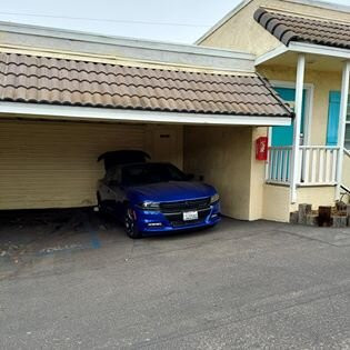 比池邦伽罗套房&酒店主图