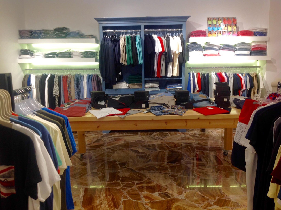 Segno - Clothes & Accessories-Piso Livadi必去景点