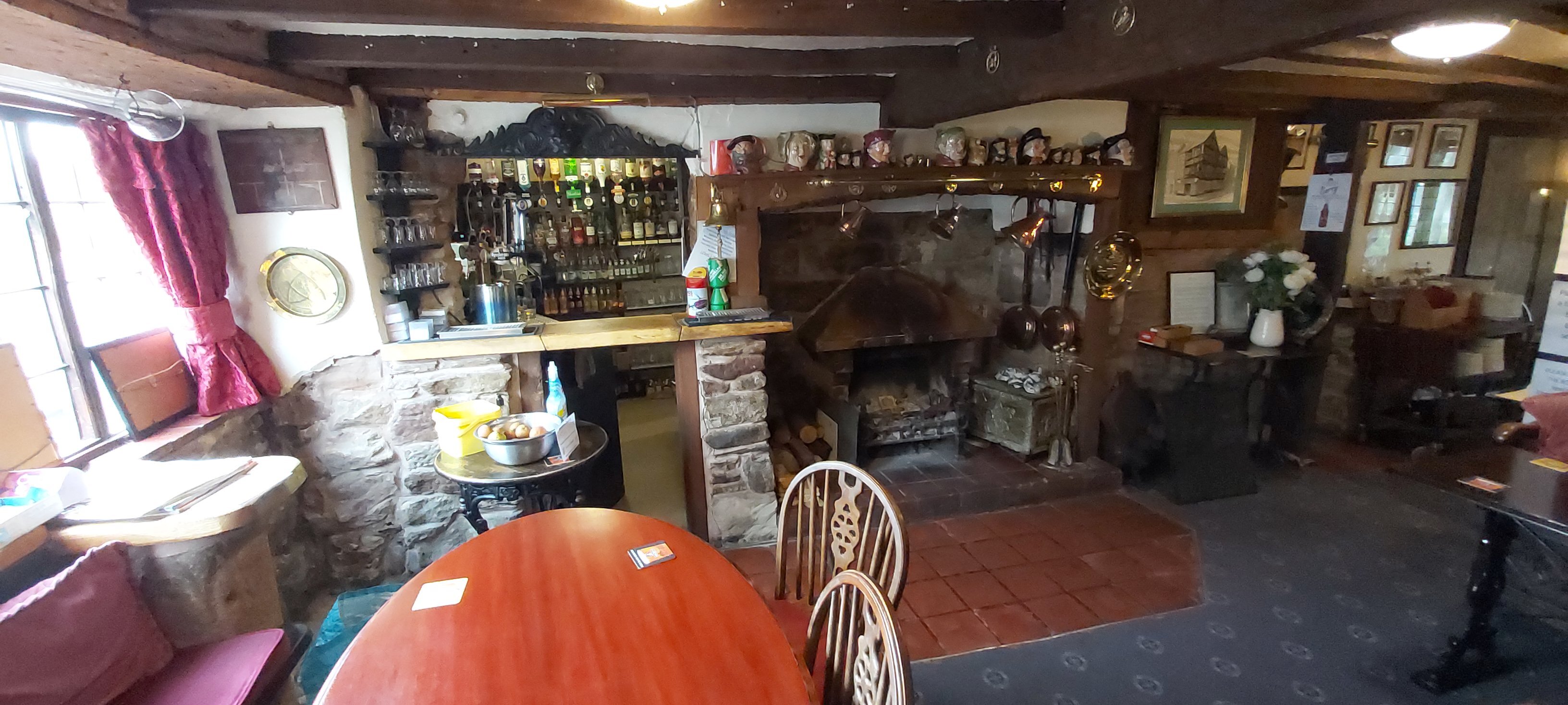Halfway House Inn-官方