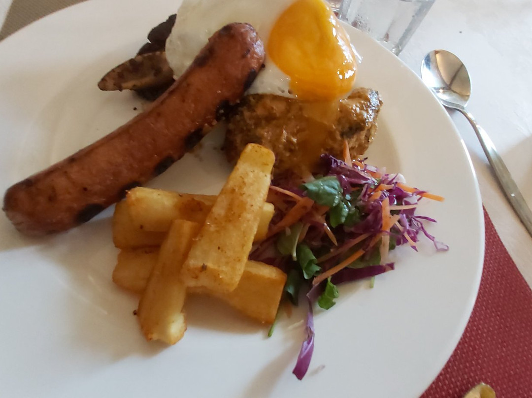 Tiri Bar & Restaurant, Nasese - Fnu