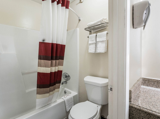 Red Roof Inn Cadiz主图