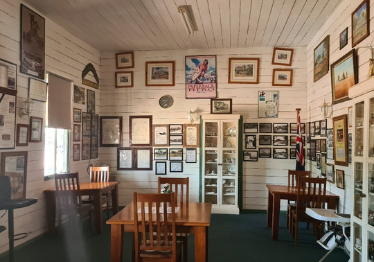 Nindigully Hotel主图