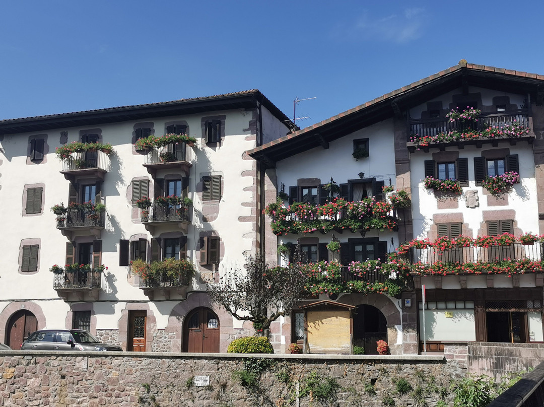 Presa y el Puente de Txokoto-Elizondo必去景点