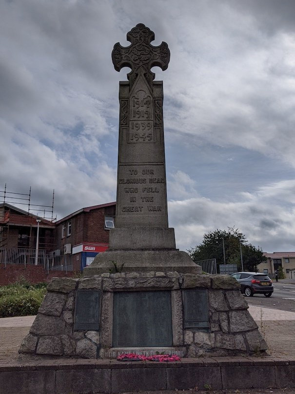 Laurieston War Memorial景点图片