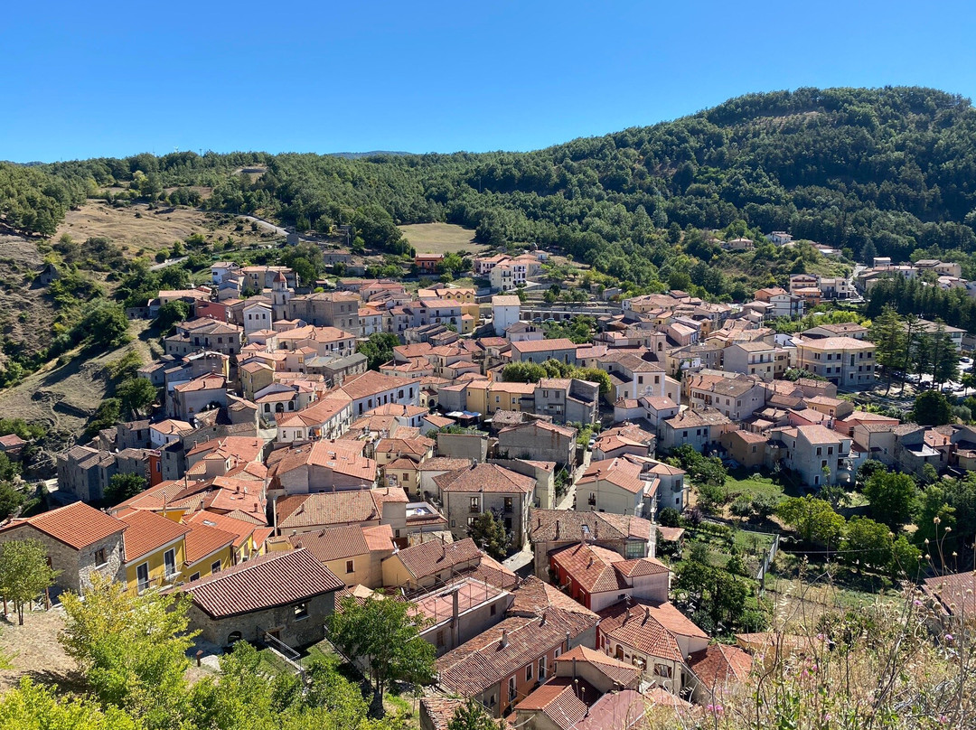 Ruderi del Castello di Sasso di Castalda景点图片