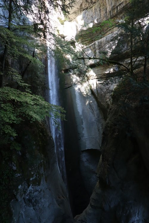 Cascade d'Angon景点图片