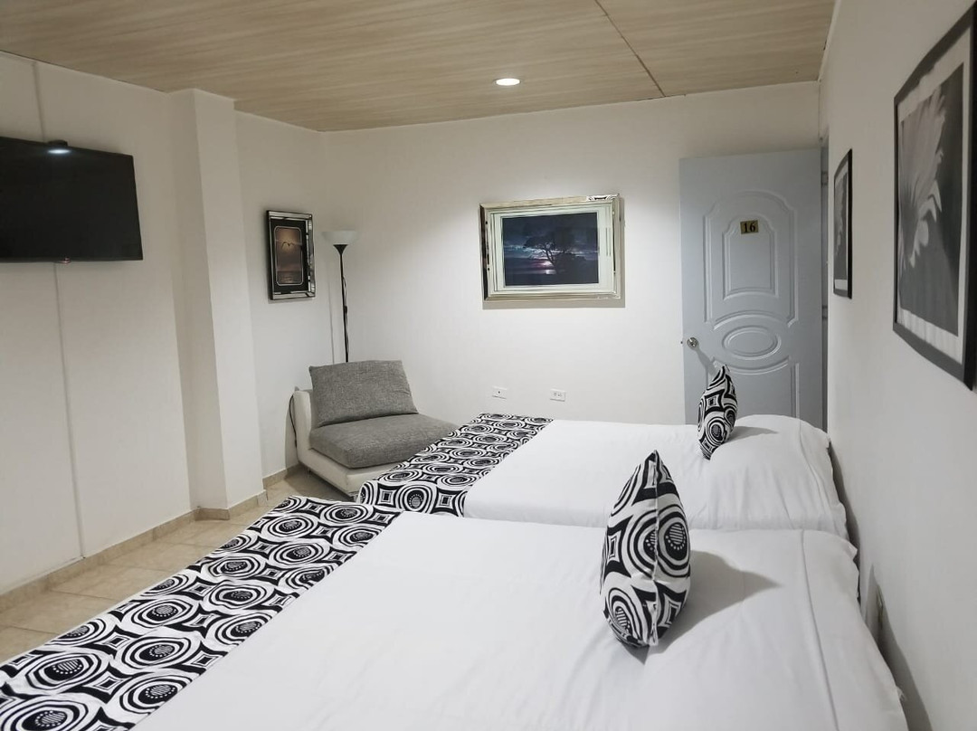 Hotel Caribani主图