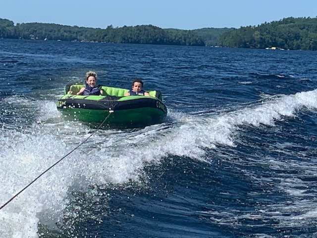 Lake of Bays Marina景点图片