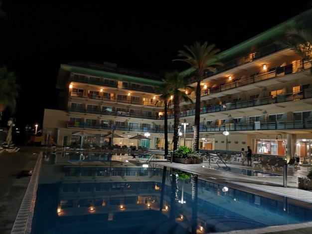 Alegria Caprici Verd-泳池