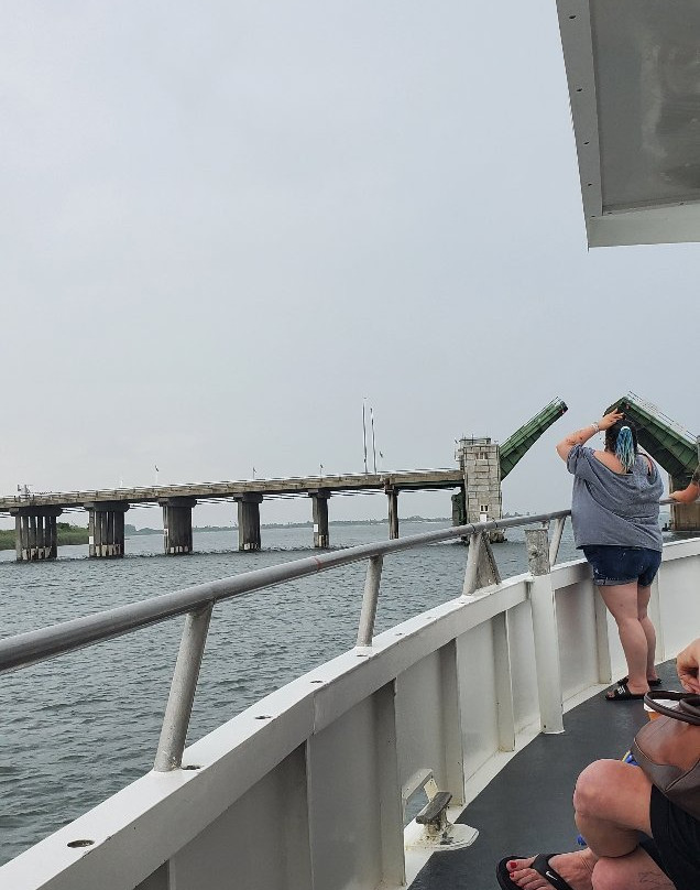 Captain Lou Fleet-自由港必去景点