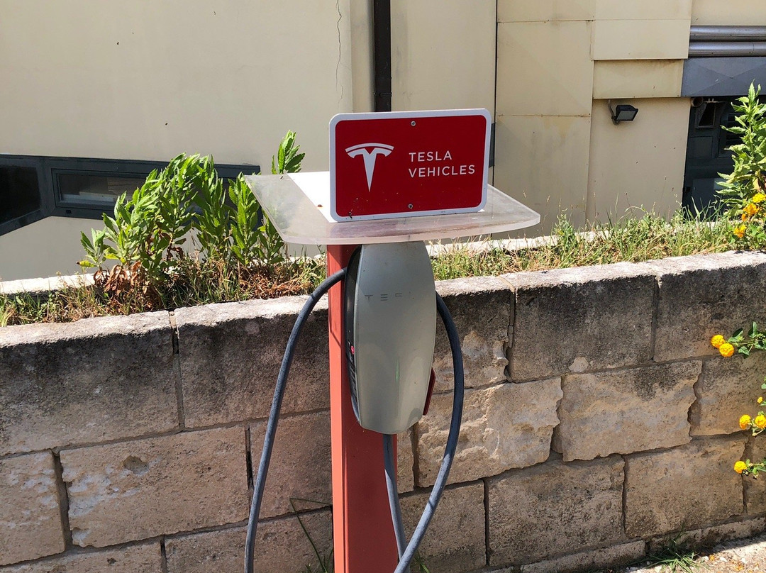 拉皮亚娜酒店主图