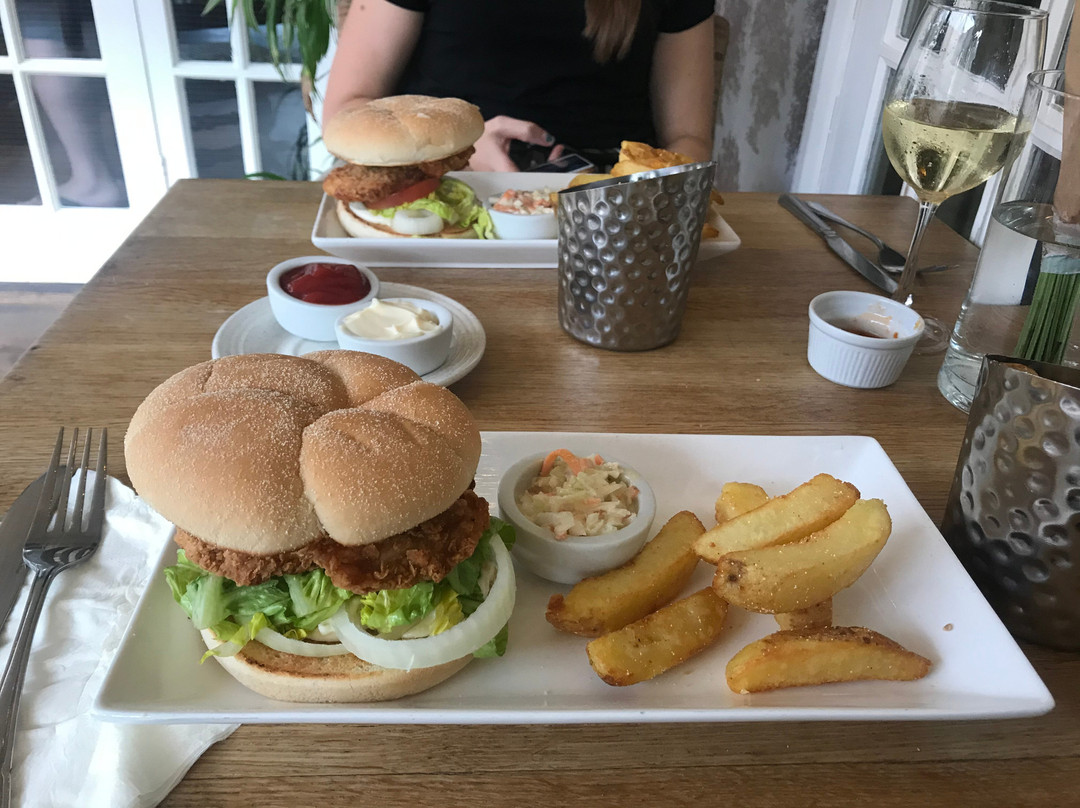 The Inglenook Hotel & Restaurant主图