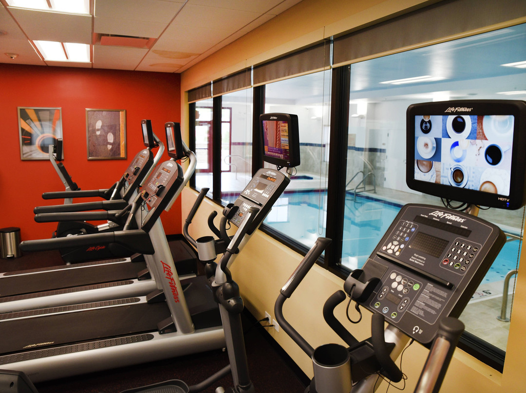 TownePlace Suites by Marriott Lawrence Downtown主图