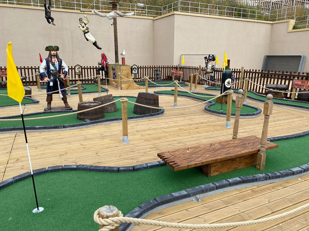Pirate Adventure Mini Golf景点图片