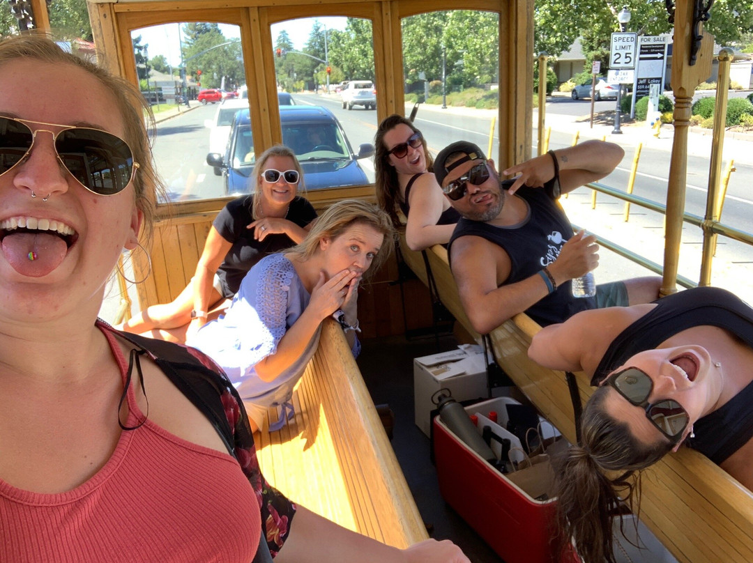 Sonoma Valley Wine Trolley景点图片