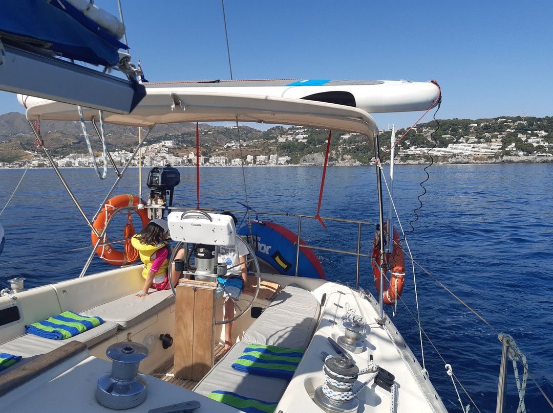 Suki Sailing Yacht Charter-拉埃拉杜拉必去景点