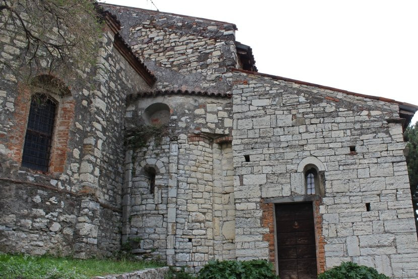 Monastero San Pietro in Lamosa景点图片