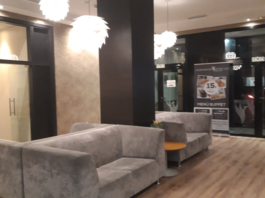 阿帕所特尔山谷酒店主图