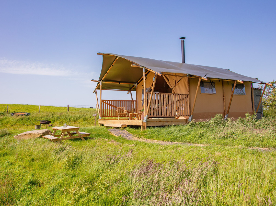 Under The Oak Glamping