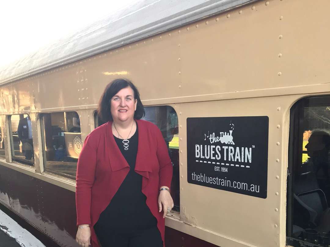 The Blues Train-皇后崖必去景点