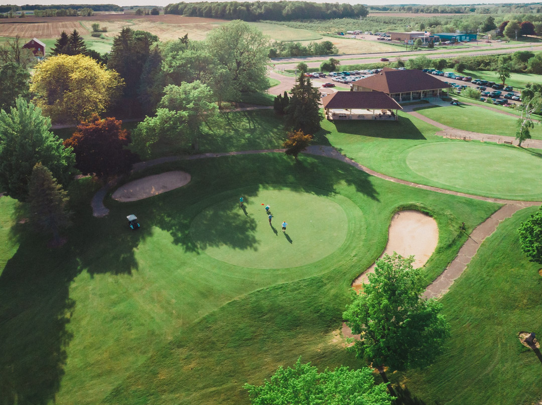 Alpine Golf Club-Comstock Park必去景点