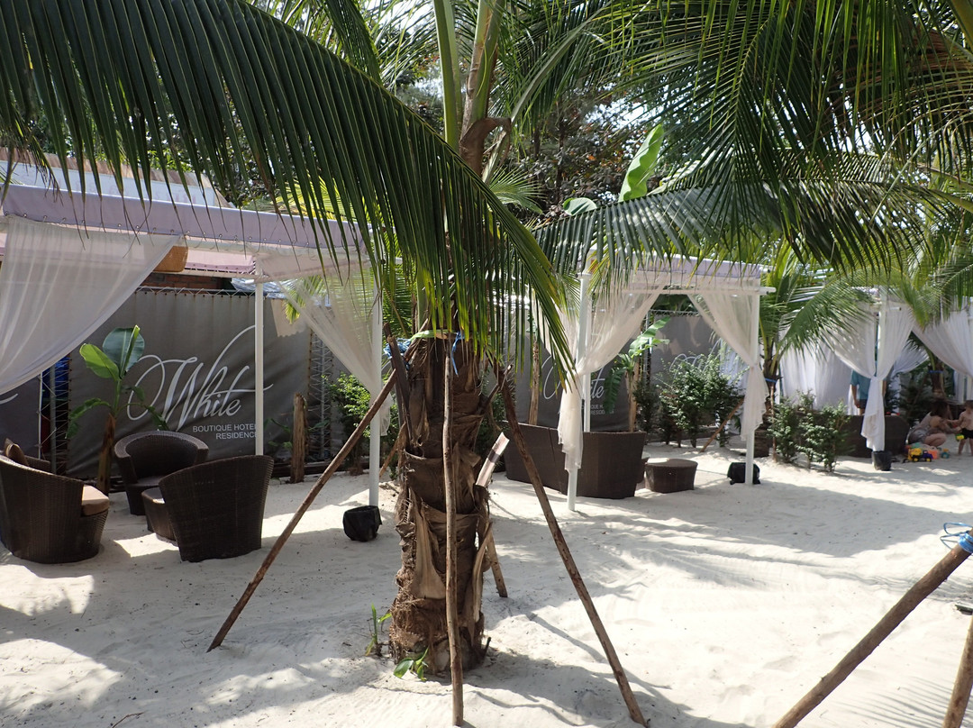 White Boutique Hotel主图