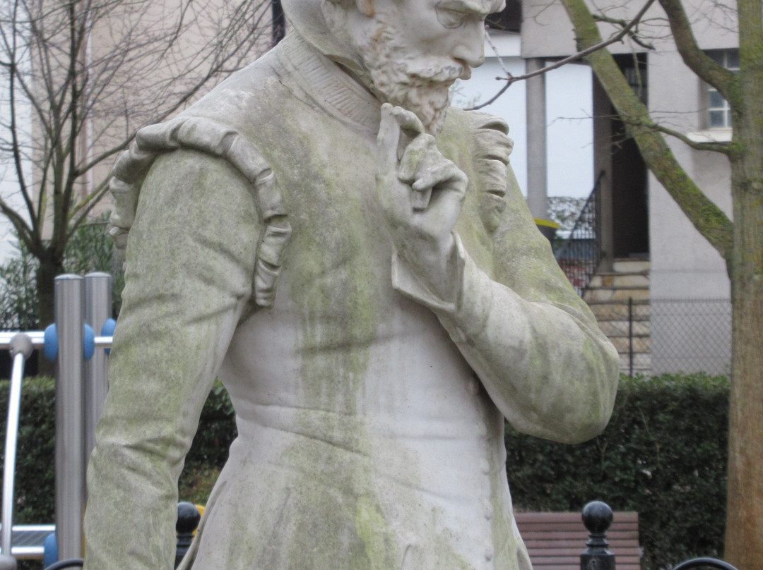 Square Palissy-Joinville-le-Pont必去景点