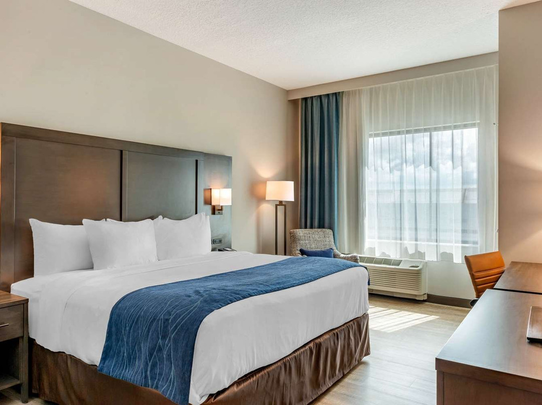 Comfort Inn & Suites Miami International Airport主图
