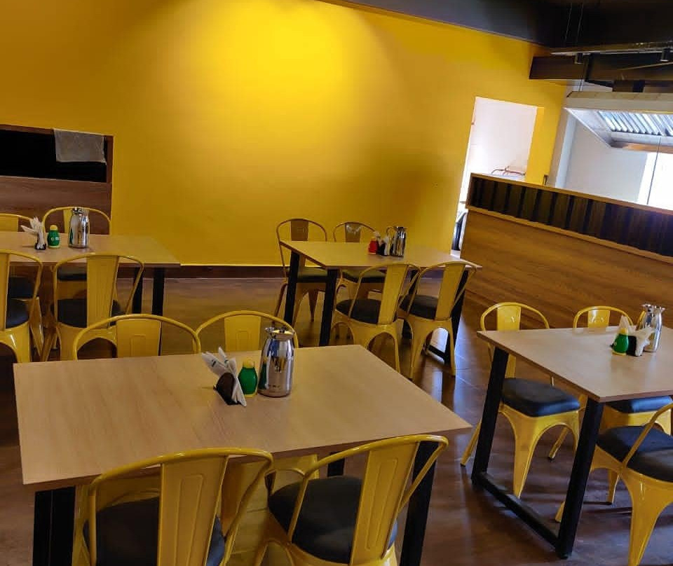 Thoothukudi餐馆和美食-Hotel Rajaparvai