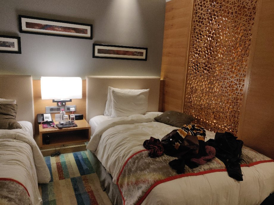 皇冠广场酒店主图