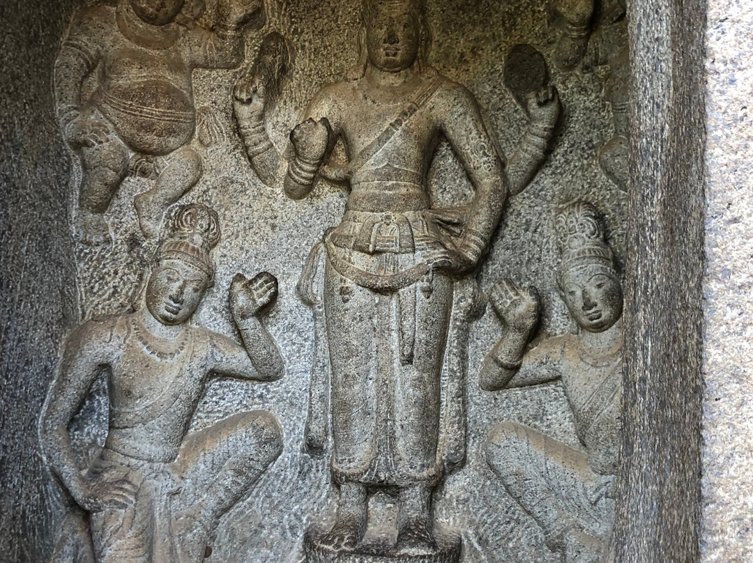 Trimurti Cave景点图片