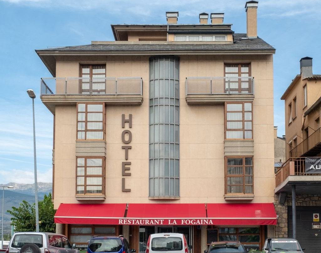 Hotel Puigcerda主图