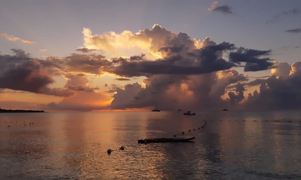 Merrils Beach Resort III主图