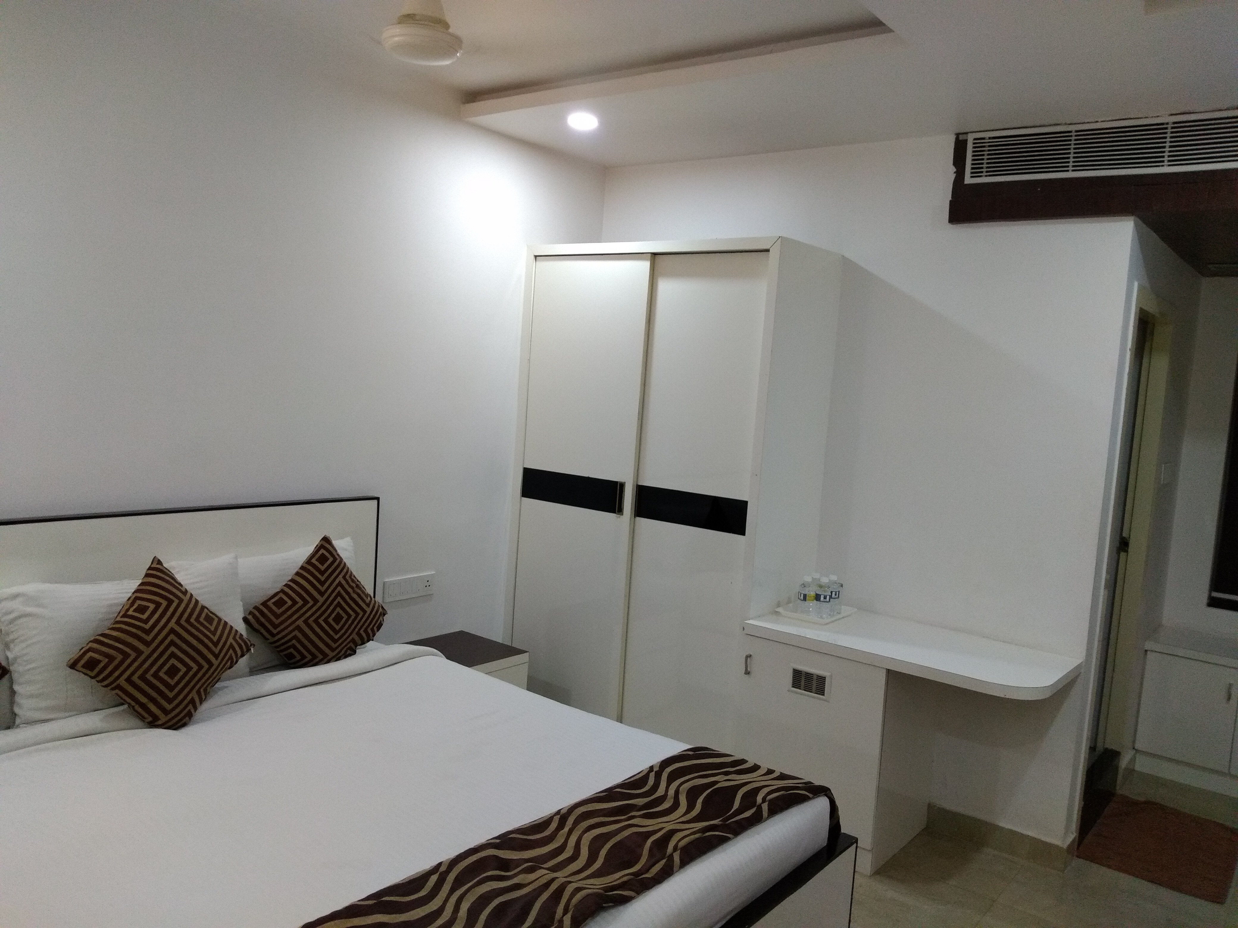 V皇家公园酒店-官方