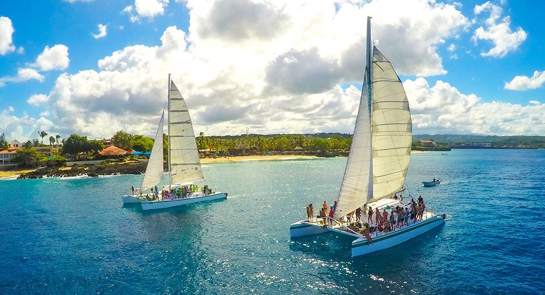 Freestyle Catamaran Tour-普拉塔港必去景点