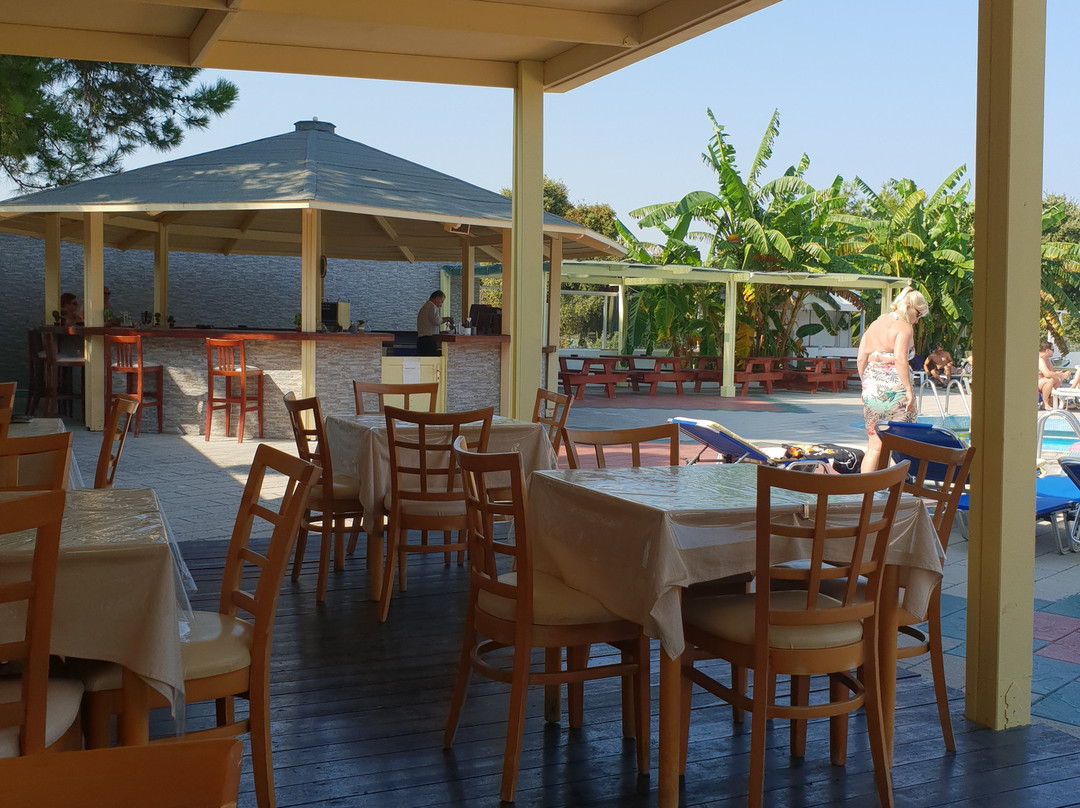 Summer Dream Hotel主图