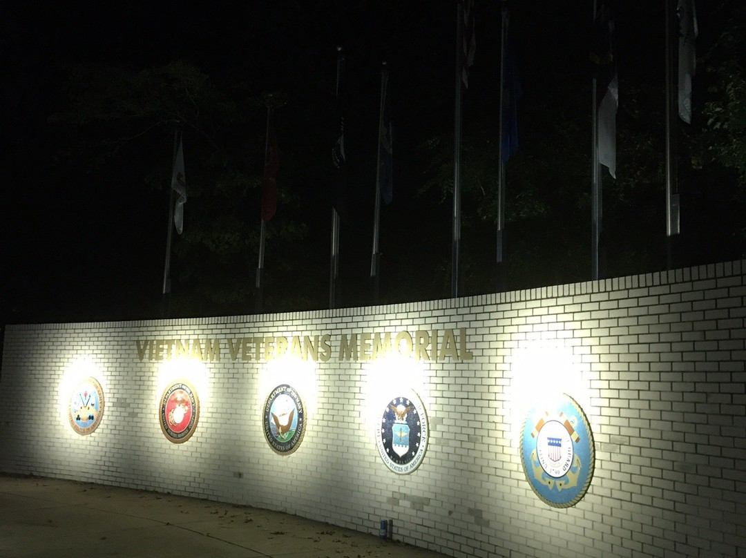 Veterans Memorial Jacksonville NC景点图片